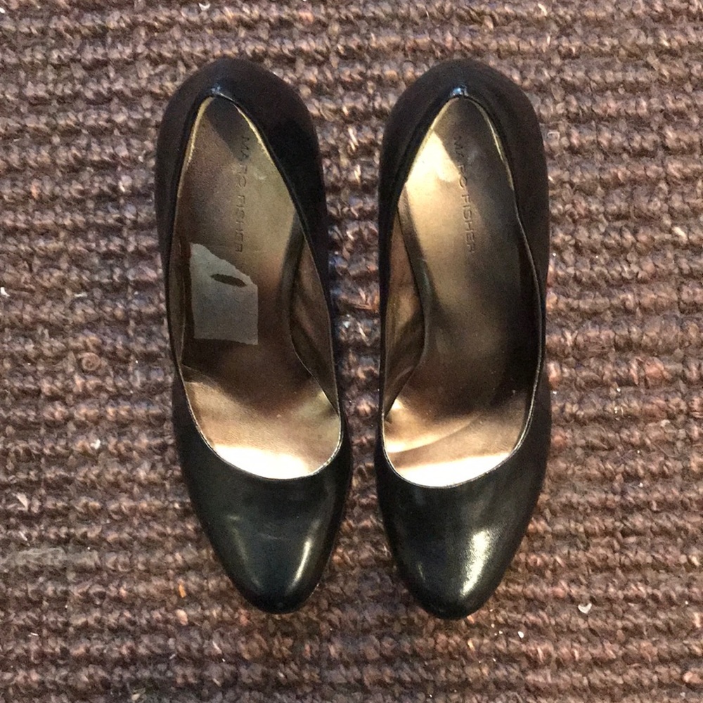Black Leather Marc Fisher Heels